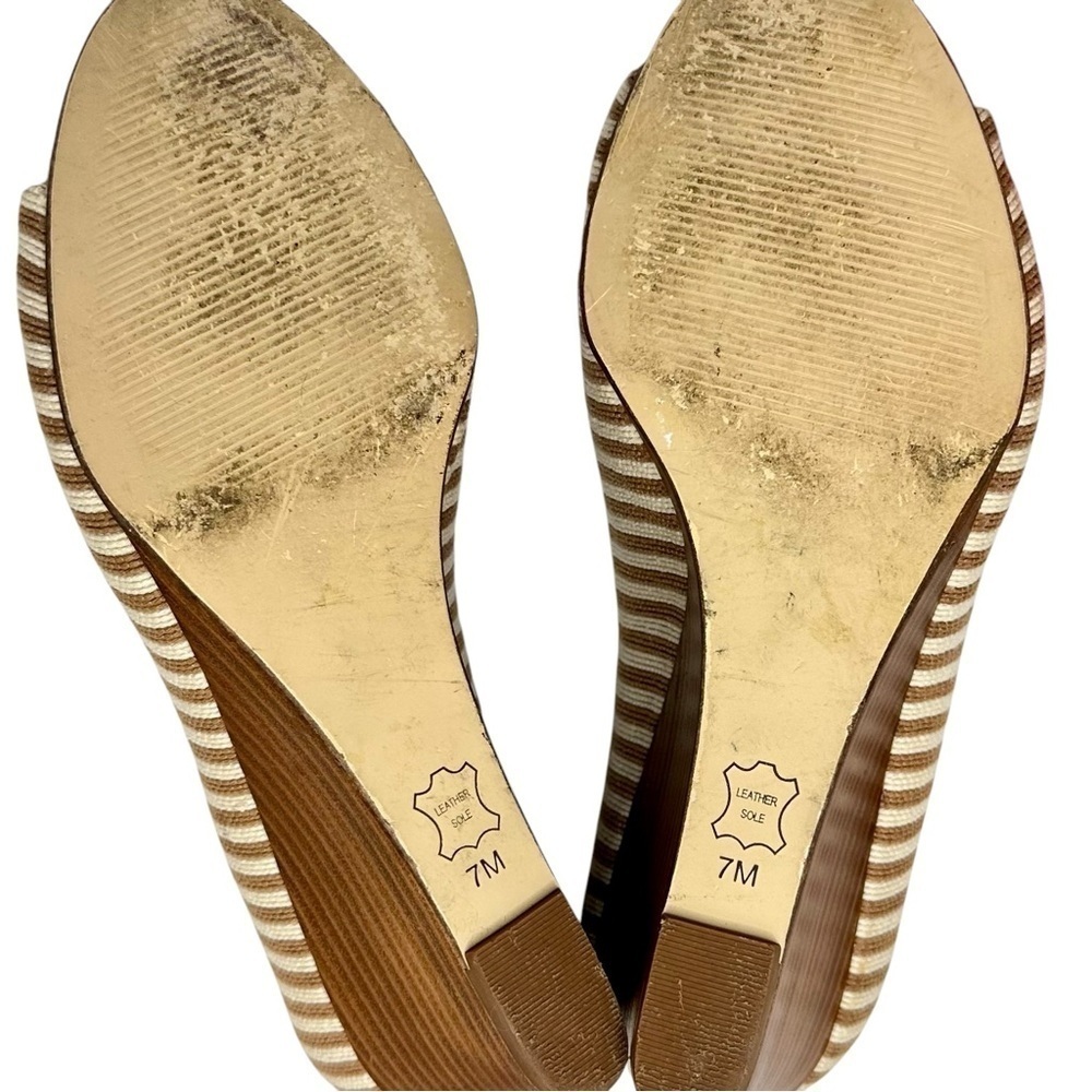 Talbots Royce Peep Toe Wedges Size 7M - Picture 6 of 9